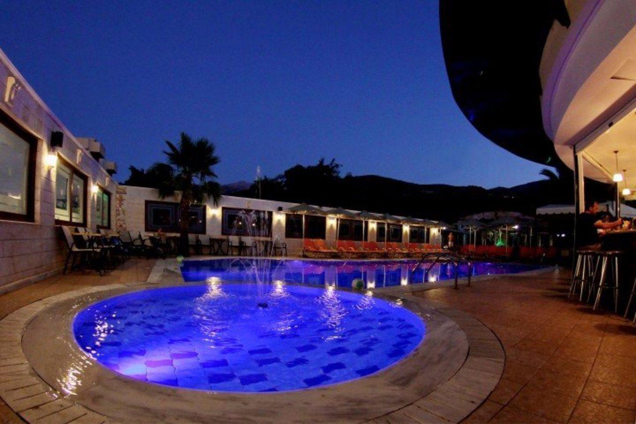 Bella Elena by Checkin Aparthotel Malia Exteriör bild