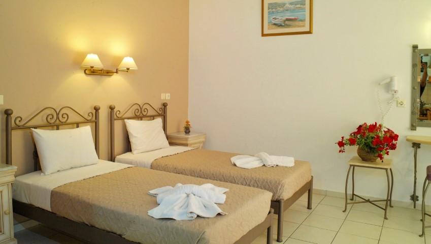 Bella Elena by Checkin Aparthotel Malia Exteriör bild