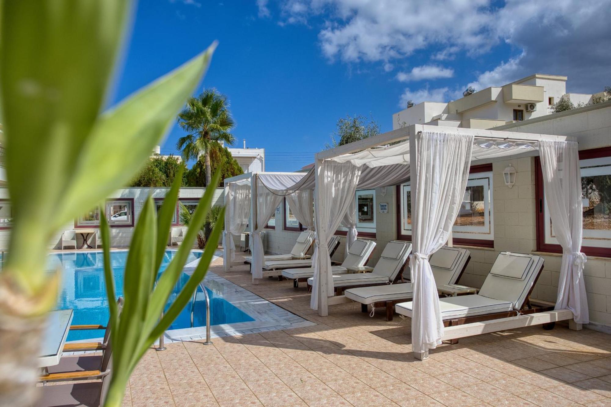 Bella Elena by Checkin Aparthotel Malia Exteriör bild