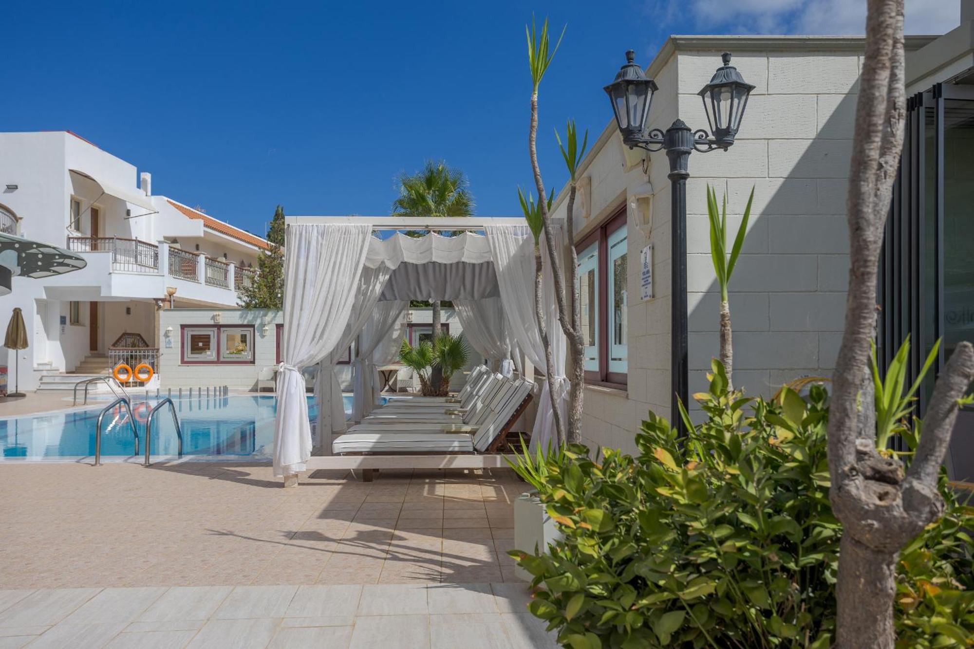 Bella Elena by Checkin Aparthotel Malia Exteriör bild