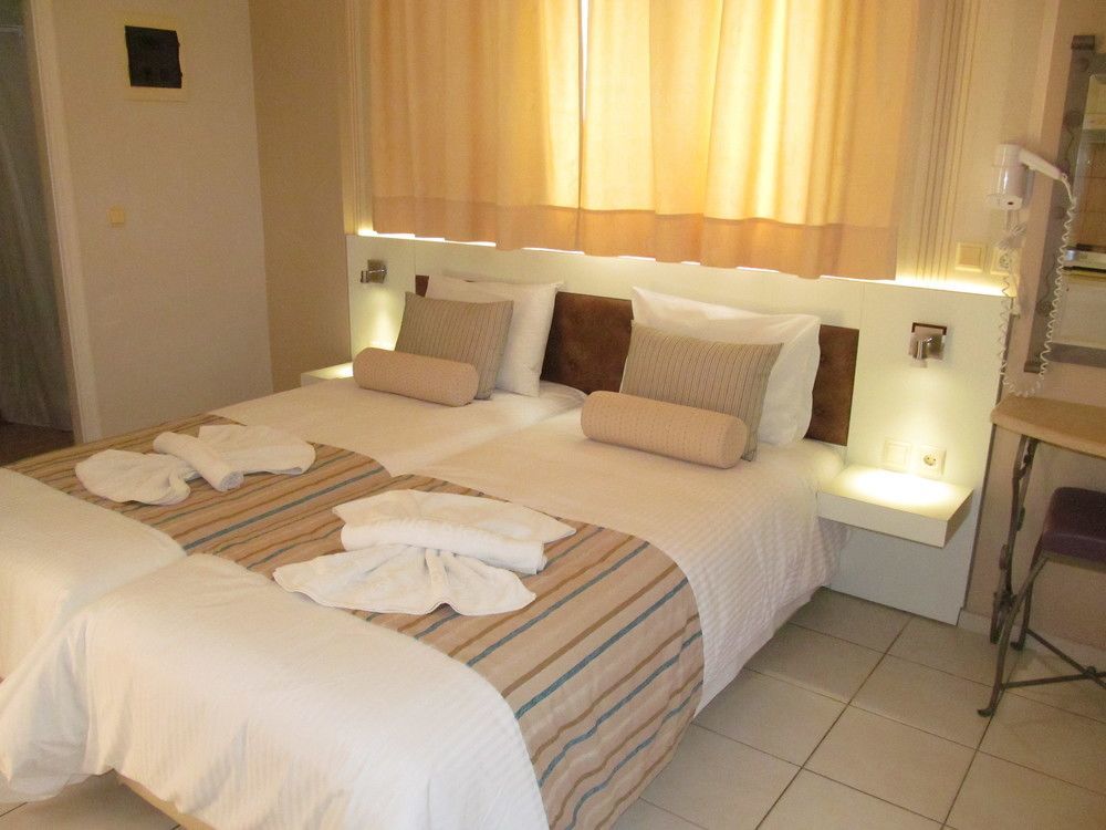 Bella Elena by Checkin Aparthotel Malia Exteriör bild