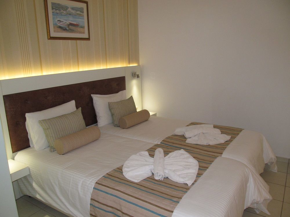 Bella Elena by Checkin Aparthotel Malia Exteriör bild