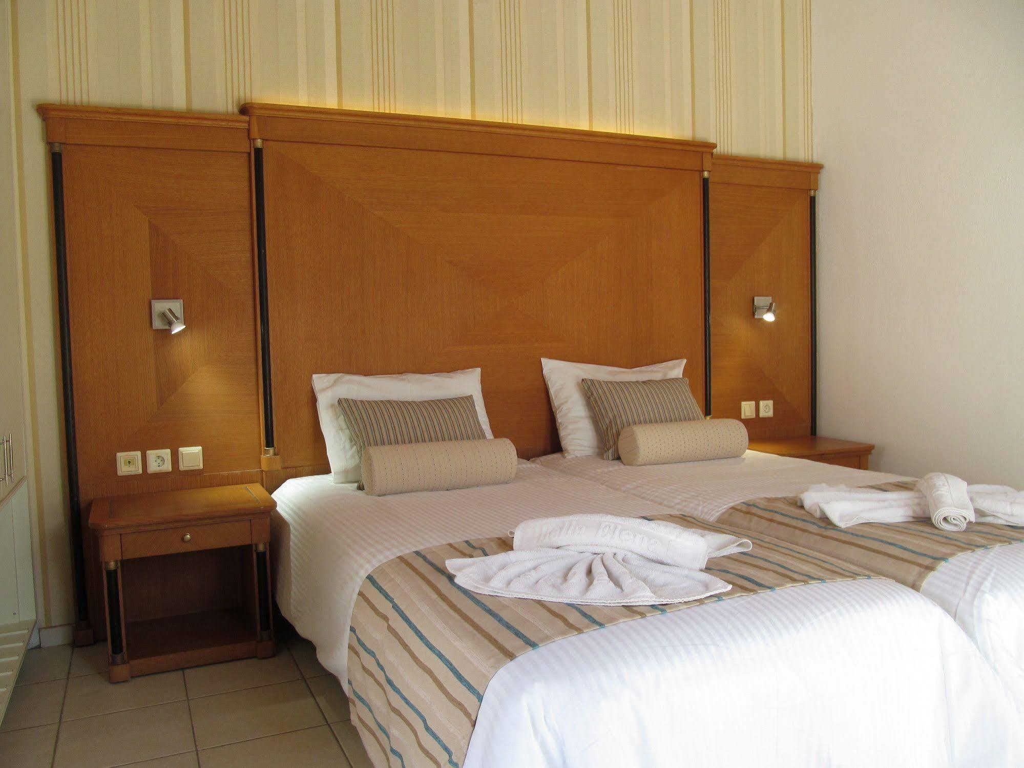 Bella Elena by Checkin Aparthotel Malia Exteriör bild